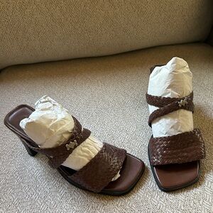 Artiva “Marietta” Brown Leather Open Toe 3” Heel Sandals Sz 6 Braided Straps